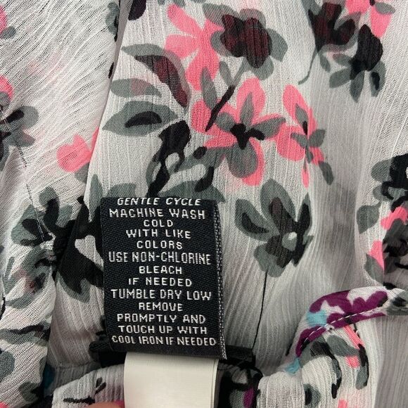 Torrid Floral sheer blouse plus Size 4 - Picture 5 of 5